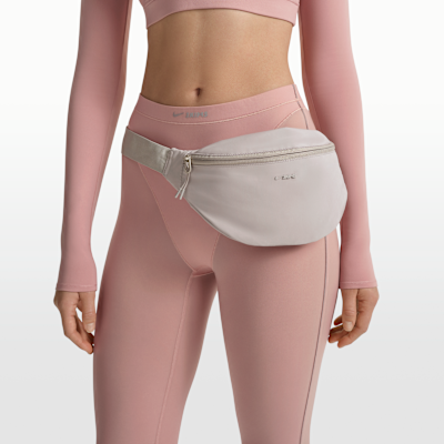 NikeSKIMS Women's Fannypack. Nike.com